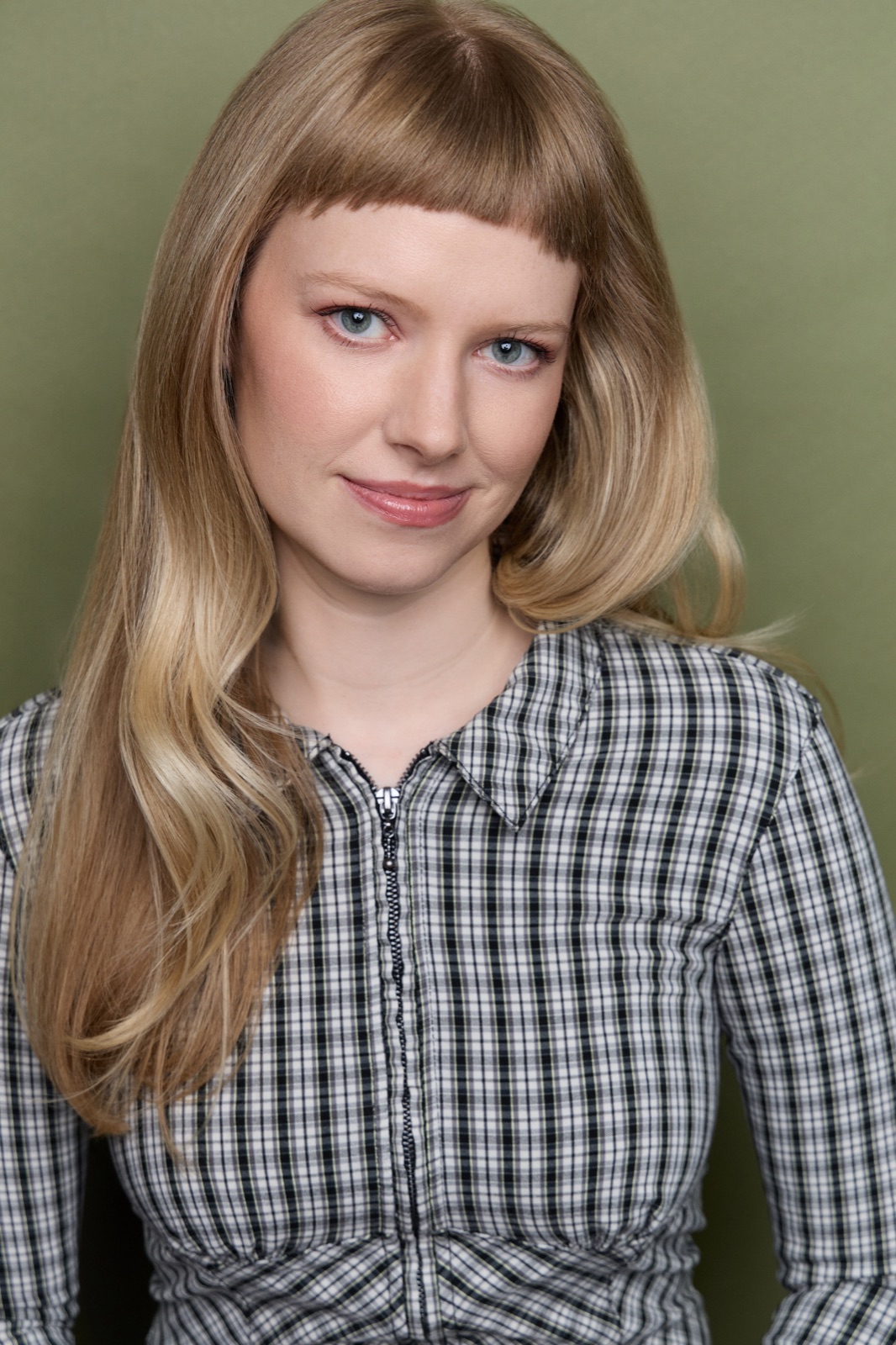 Aly Jones - Headshot